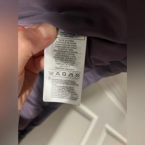 Adidas Helionic Relaxed Down Jacket - Picture 15 of 16